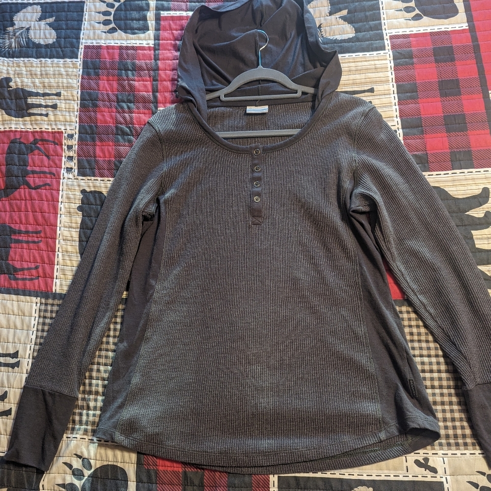 Columbia Sportswear women's weekday waffle Henley with hood XL